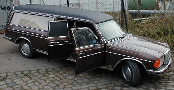 Rappold Kabinenwagen von der Seite mit offenen T&uuml;ren